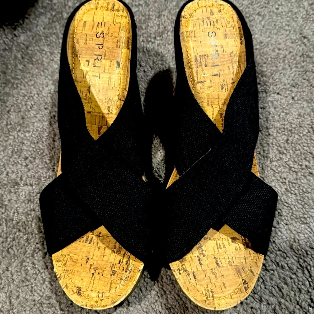 Black cork wedges